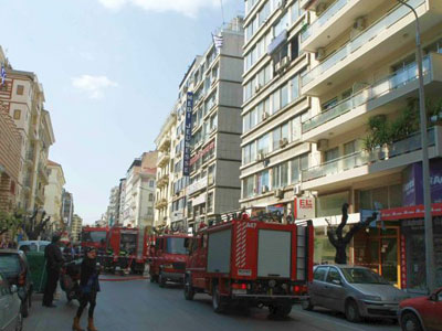 Φωτιά σε πολυκατοικία